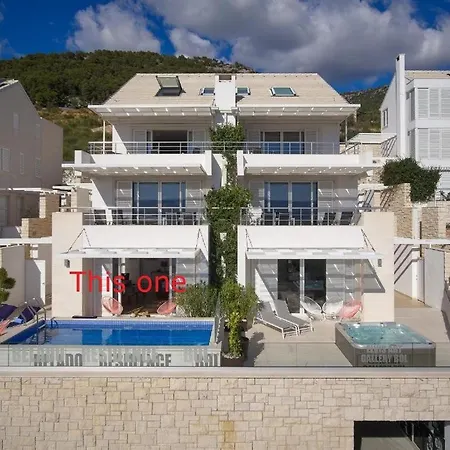 Ξενοδοχείο με διαμερίσματα Belado 4*