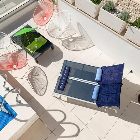 Belado Apartahotel 4*
