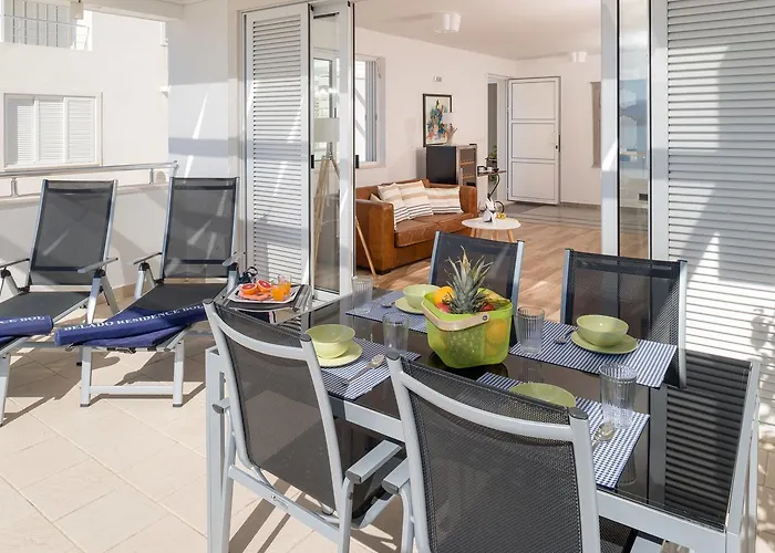 Belado Aparthotel Bol