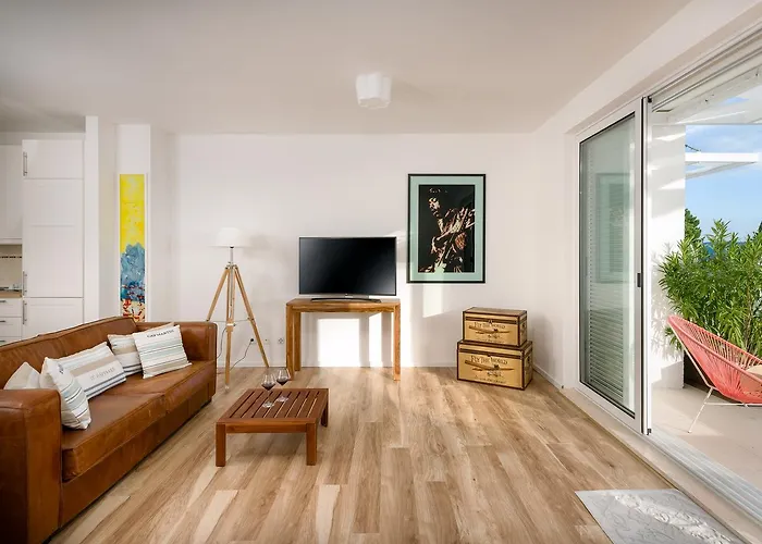 Belado Aparthotel Bol